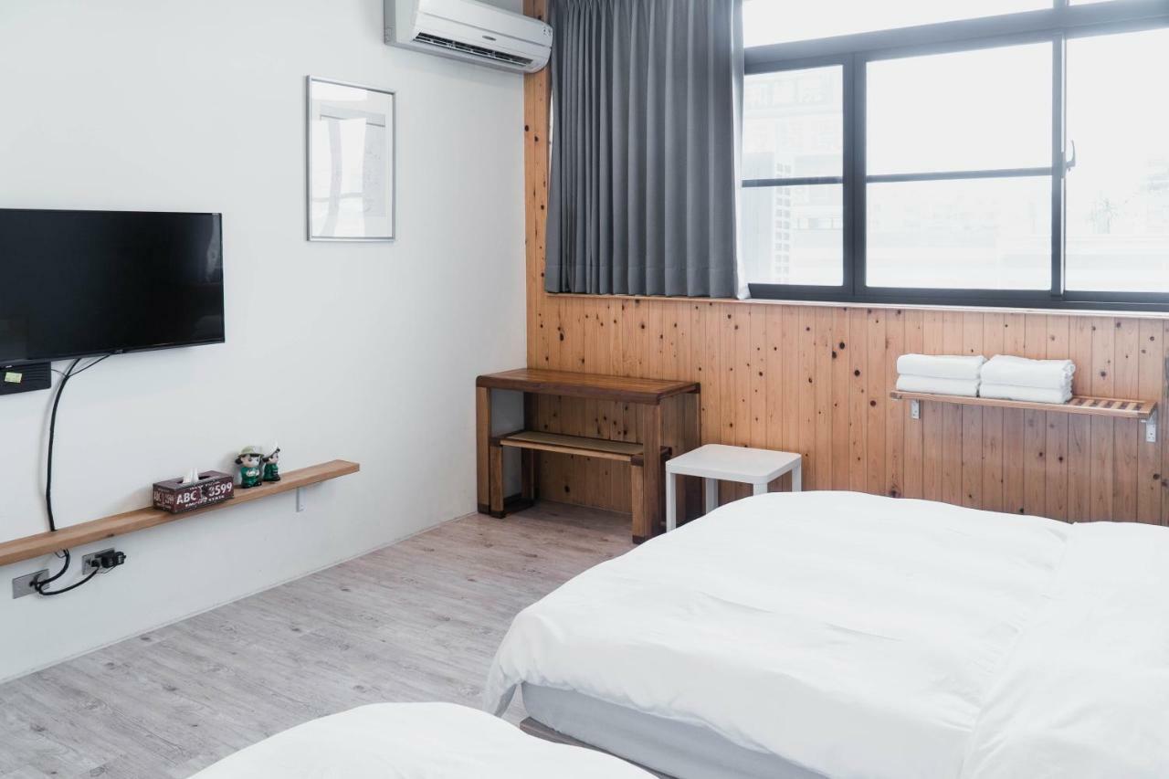 Lai Jia Hotel Tainan Exterior photo